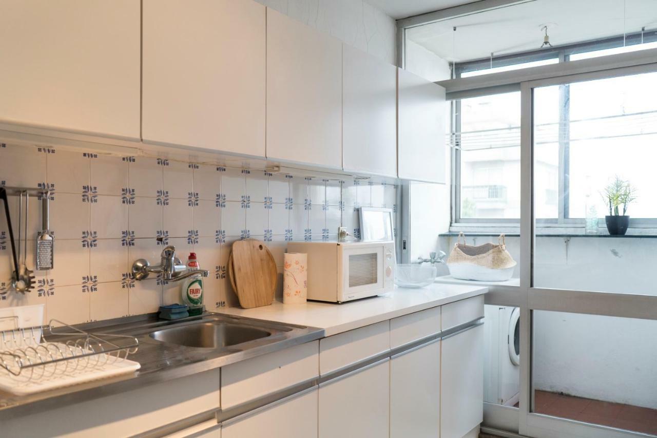 Pine Tree Apartment Порто Екстериор снимка